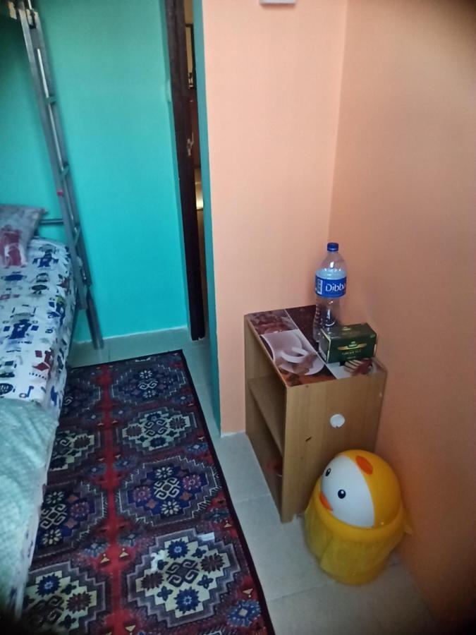 Апартаменти Moon Backpackers , Al Rigga , Partition For Couples And For Singles Дубай Екстер'єр фото