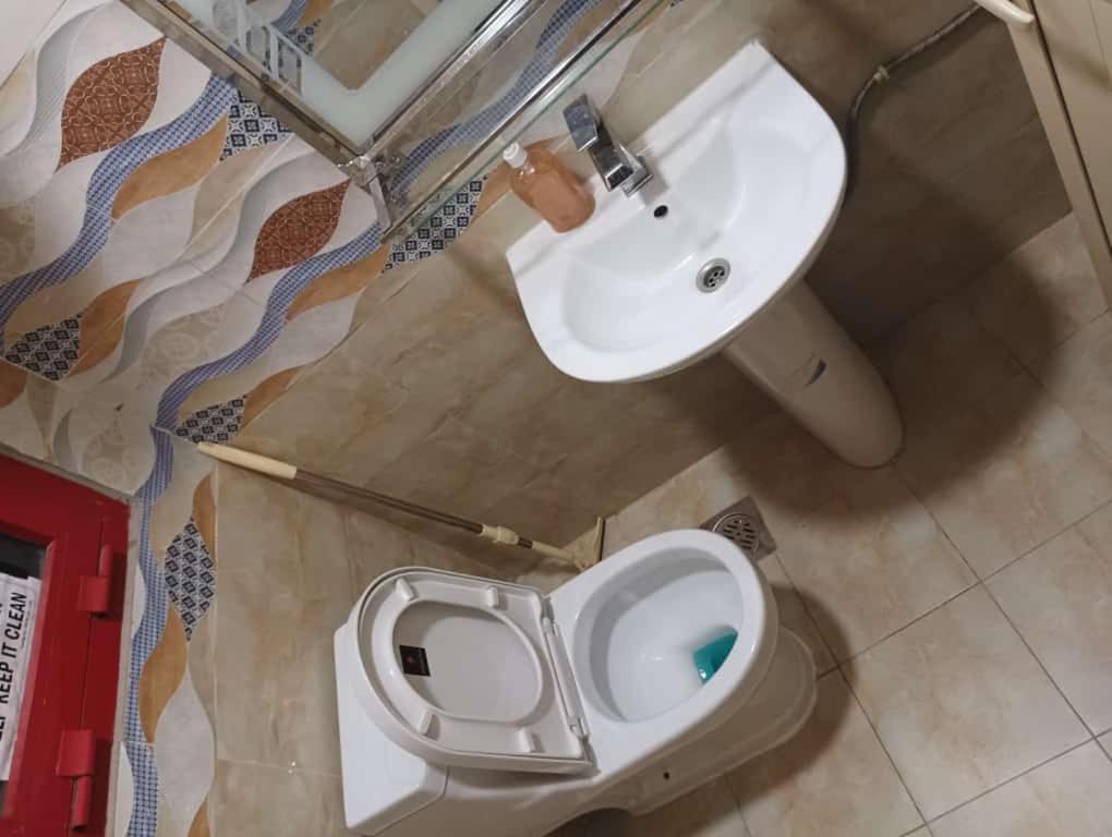 Апартаменти Moon Backpackers , Al Rigga , Partition For Couples And For Singles Дубай Екстер'єр фото