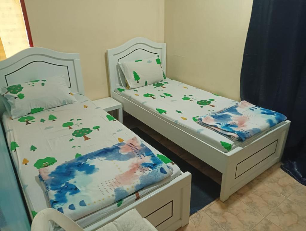 Апартаменти Moon Backpackers , Al Rigga , Partition For Couples And For Singles Дубай Екстер'єр фото