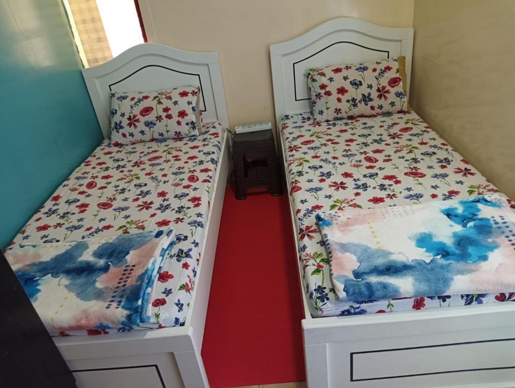 Апартаменти Moon Backpackers , Al Rigga , Partition For Couples And For Singles Дубай Екстер'єр фото