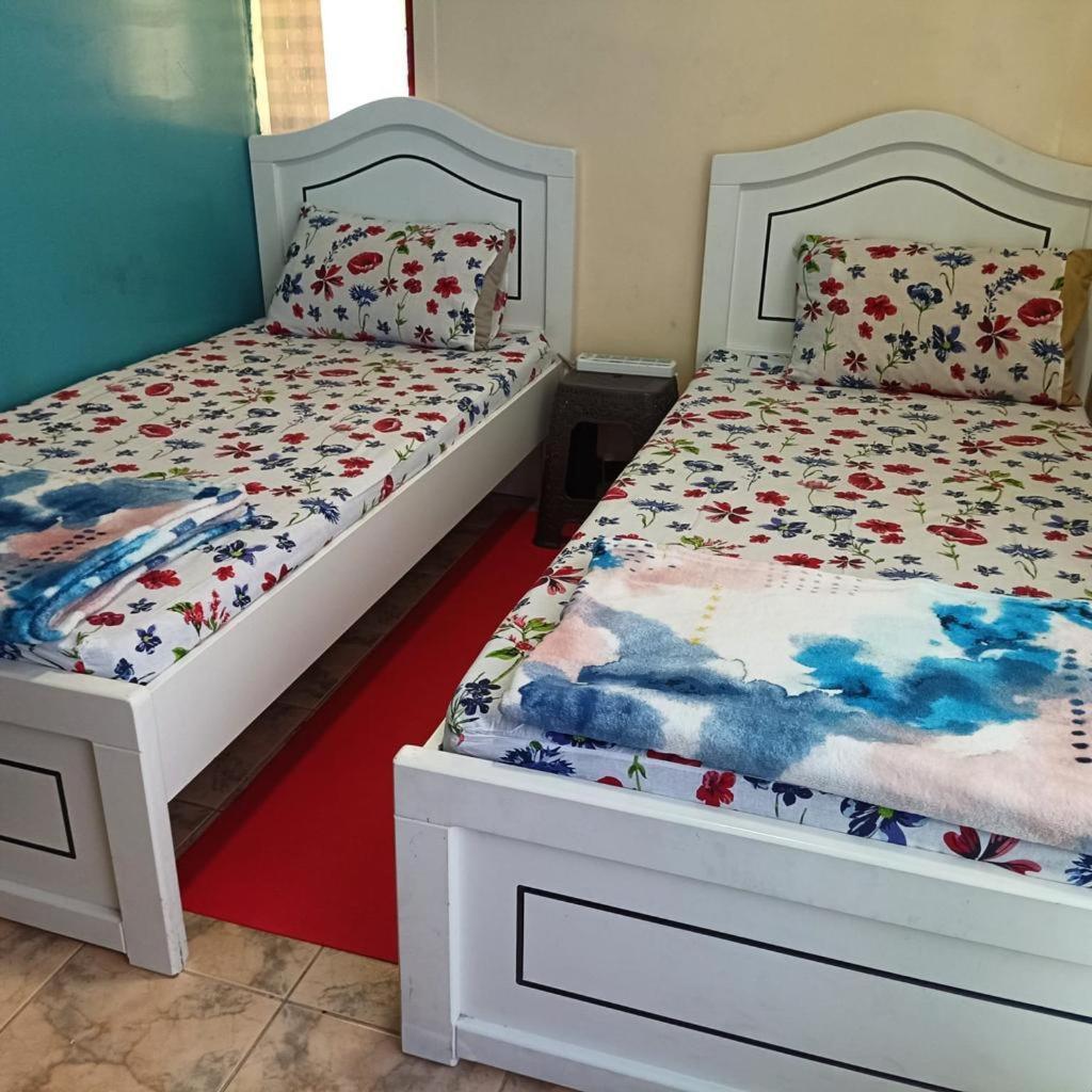 Апартаменти Moon Backpackers , Al Rigga , Partition For Couples And For Singles Дубай Екстер'єр фото