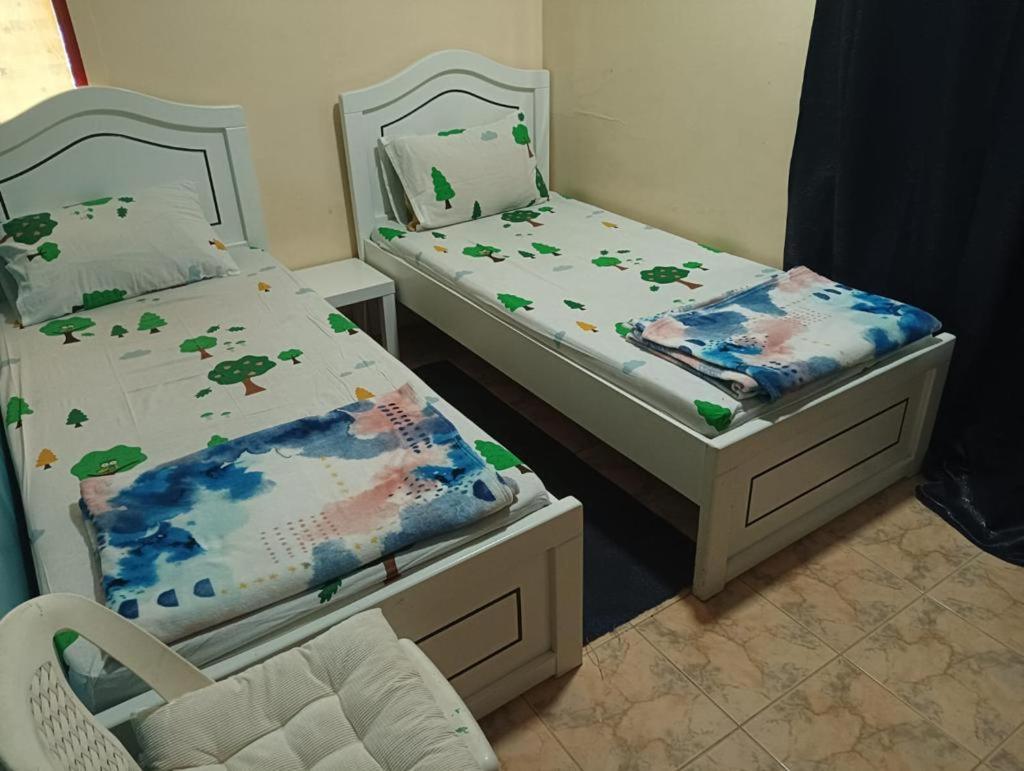 Апартаменти Moon Backpackers , Al Rigga , Partition For Couples And For Singles Дубай Екстер'єр фото